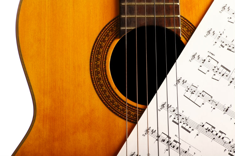 You are currently viewing Is it better to learn classical guitar first? The answer is shocking!